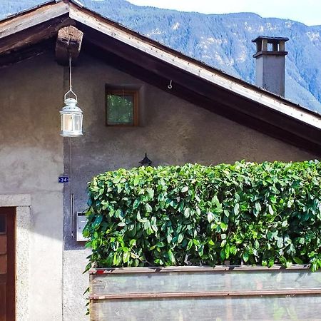 Fully, Valais Chalet Accueillant Avec Cheminee Villa Exterior foto